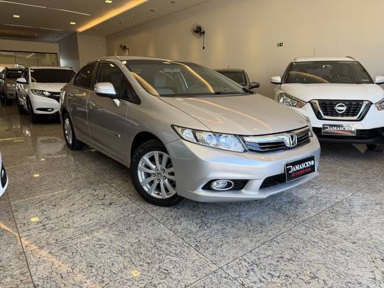 HONDA CIVIC 2.0 LXR 16V FLEX 4P AUTOMÁTICO HONDA CIVIC 2.0 LXR 16V FLEX 4P AUTOMÁTICO